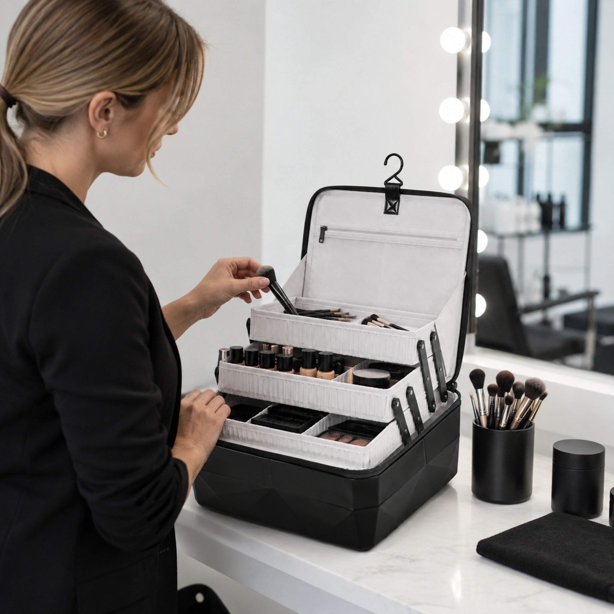 Vanity Frame Structuré – Trousse Beauté Compartimentée pour Voyage